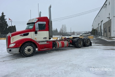 2015 Peterbilt 579 6x4 T/A Day Cab Truck Tractor