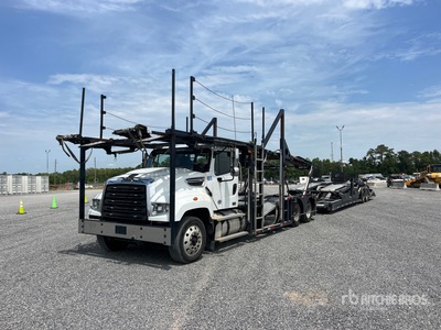 2020 Freightliner 114SD 6x4 شاحنة نقل سيارات