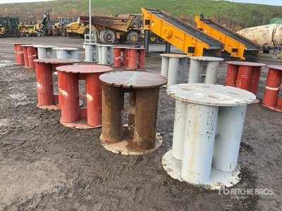 Quantity of (4) Steel Reel معادن متنوعة