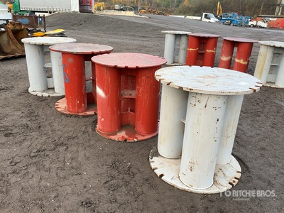 Quantity of (4) Steel Reel معادن متنوعة