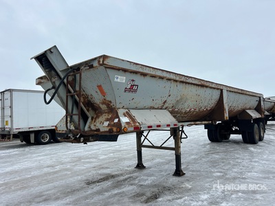 2008 Dierzen Pit Boss 30 ft T/A kiep aanhangwagen