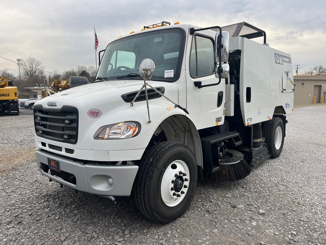 Schwarze A7 Tornado SE on 2025 Freightliner M2 106 Sweeper Truck