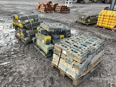 Quantity of Heras Fencing Feet