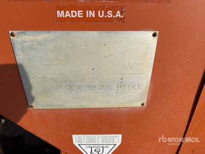 2014 Broce RCT 350 Zelfrijdende bezem