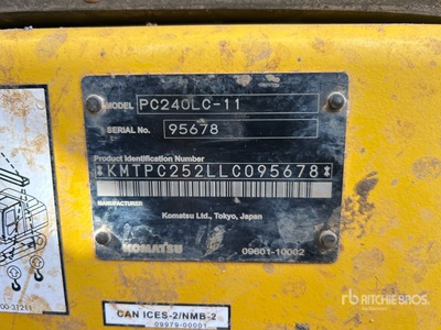 2021 Komatsu PC240LC-11 Tracked Excavator