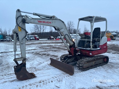 2016 Takeuchi TB240 Mini Excavadora