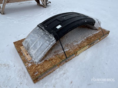 Quantity of (4) Sprayer Fenders To Fit John Deere 4920, 4930, 4940, R4045