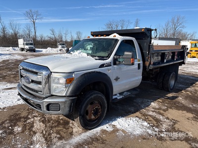 2016 Ford F-550 4x4 Camión plataforma volquete