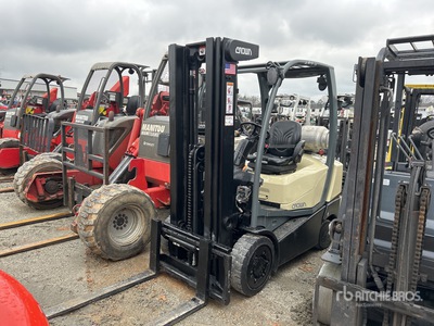 2016 Crown C51000-50 4600 lb Pneumatic Tire رافعة شوكية