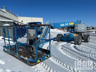 2013 Genie S-45 4WD Diesel رافعة تليسكوبية بذراع تطويل