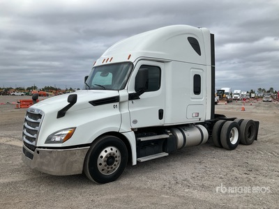 2019 Freightliner Cascadia 126 6x4 T/A Sleeper Truck Tractor