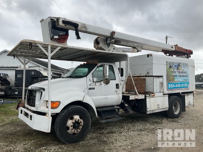 2003 Terex Hi Ranger XT 55 350 lb Knuckle Boom on 2004 Ford F-650 XL 4x2 Boom Truck