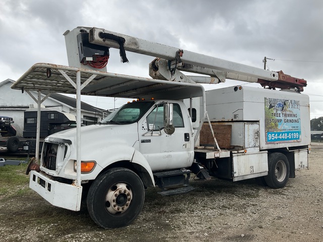 2004 Ford F-650 XL 4x2 Forestry Bucket Truck 2004 Ford F-650 XL 4x2 Forestry Bucket Truck