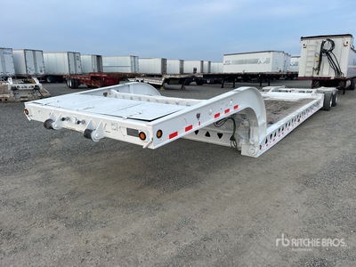 2001 Trail King 16-Wheel Lowboy Trailer