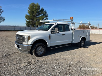 2019 Ford F-350 XL 4x4 Extended Cab ユーティリティトラック