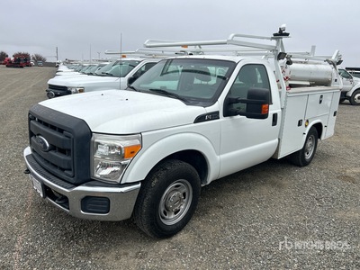 2016 Ford F-350 XL 4x2 Camión Utilitario