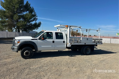2016 Ford F-550 XL 4x2 Crew Cab Flatbed Truck