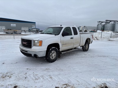 2008 GMC Sierra 2500HD 4x4 Extended Cab Pickup