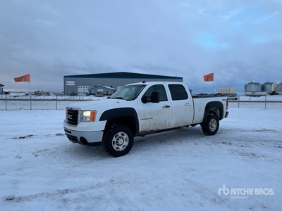 2007 GMC Sierra 2500HD 4x4 Crew Cab Pickup