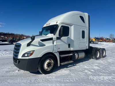 2019 Freightliner Cascadia 126 6x4 T/A Sleeper Truck Tractor