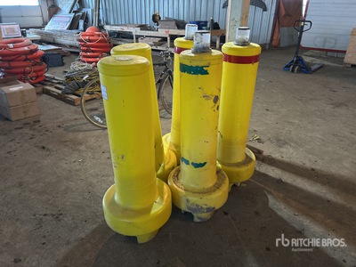 Quantity of (5) Safety Beacons Materiały zabezpieczające