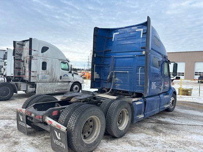 2019 Volvo VNL 6x4 T/A Sleeper Truck Tractor