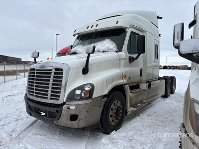 2017 Freightliner Cascadia 6x4 T/A Slaapcabine Trekker