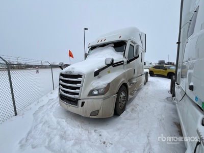 2021 Freightliner Cascadia 6x4 Cabeza Tractora Cabina Dormitorio (Inoperable)