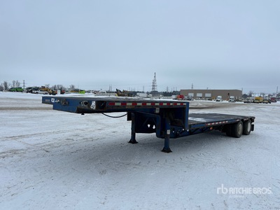 2008 Manac 32 ft T/A Single Drop Step Deck Trailer