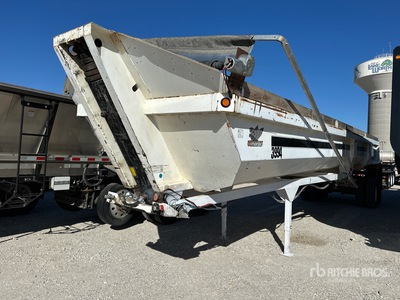 2009 Manac 37 ft T/A Frameless Demolition Tipping Trailer