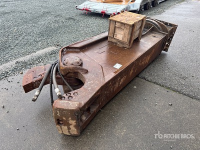 Rotating Demolition Shear