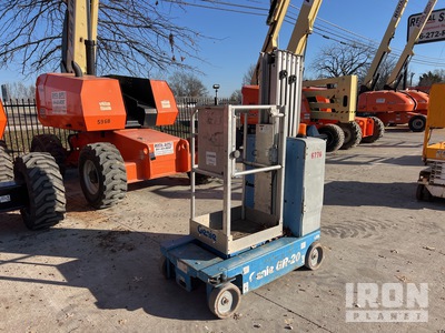 2013 Genie GR-20 Elevador vertical (Inoperable)