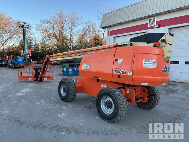 ELEVADOR TELESCóPICO 2005 JLG 4WD 660SJ