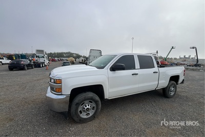 2018 Chevrolet Silverado 2500HD 4x2 Crew Cab Pickup