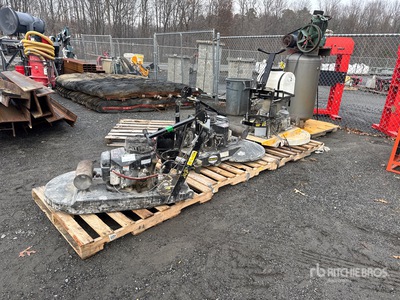 Quantity of (3) Walk-Behind ملمع الأرضيات