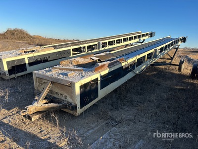 J&M 36 in x 50 ft Portable Stackable Conveyor