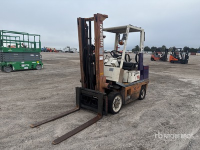 1995 Nissan 5000 lb Chariot Élévateur