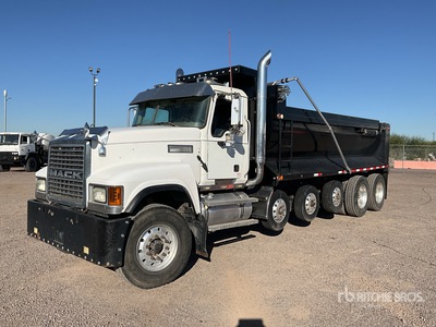 2005 Mack CHN613 12x4 Simple 16 Vijfassige kiepwagen