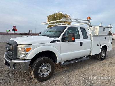 2015 Ford F-350 XL 4x4 Extended Cab Camión Utilitario