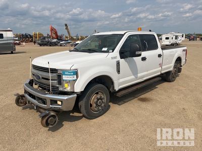 2018 Ford F-350 XLT 4x4 Crew Cab Hi-Rail Pickup