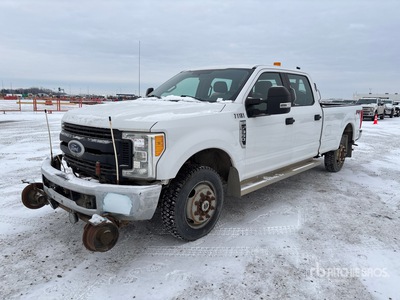 2017 Ford F-350 XL 4x4 Crew Cab Hi-Rail Pickup