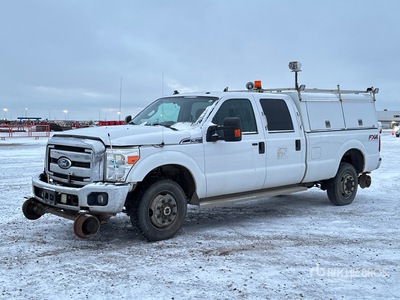 2015 Ford F-350 XLT 4x4 Crew Cab Hi-Rail Pickup