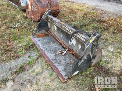 Cat 72 in Q/C Multi-Purpose دلو للسكيد ستير