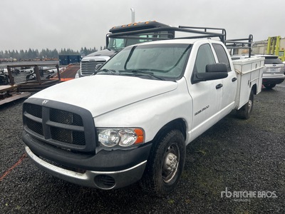 2005 Dodge Ram 2500 4x2 Crew Cab Camion utilitaire (Inoperable)