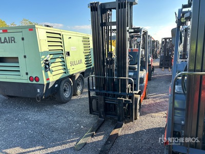 2017 Toyota 8FGCU25 1700 lb Cushion Tire Montacargas