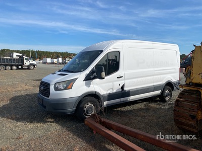 2015 Ford Transit 250 فان نقل