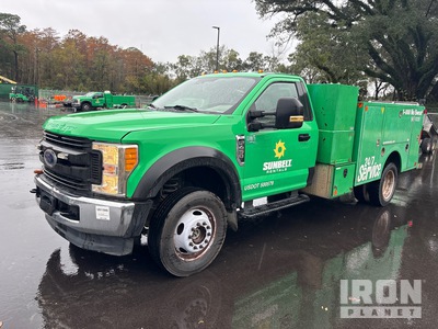2017 Ford F-450 XL 4x4 شاحنة خدمة