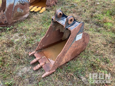 Cat 24 in Digging Benna per retroescavatore per terna