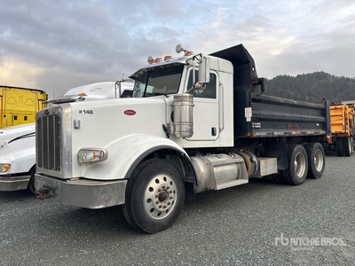 2015 Peterbilt 367 6x4 3-Achs Kipper-Lkw (Inoperable)