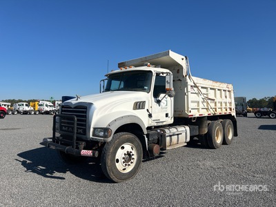2011 Mack GU713 6x4 3-Achs Kipper-Lkw